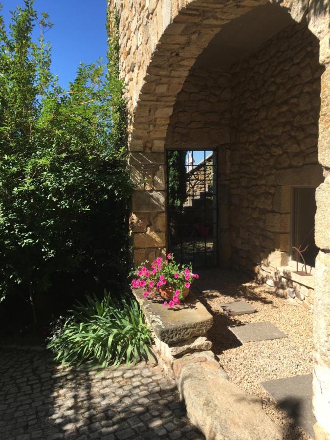 La Charmeraie Montpeyroux (Puy-de-Dome) Exterior foto